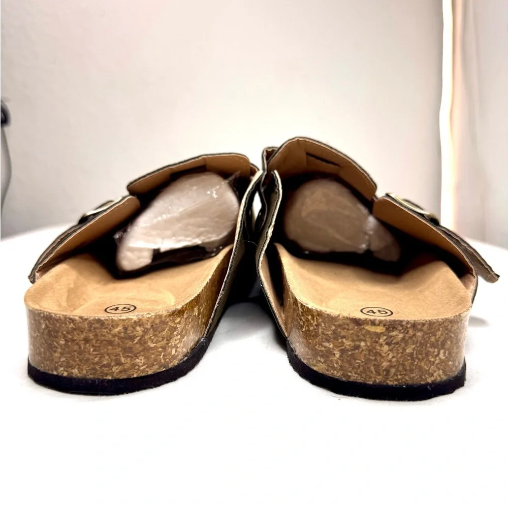 Generic Clogs Mules Unisex Sz 9 Dark Brown with Buckle NWOT Men/Women Slip on